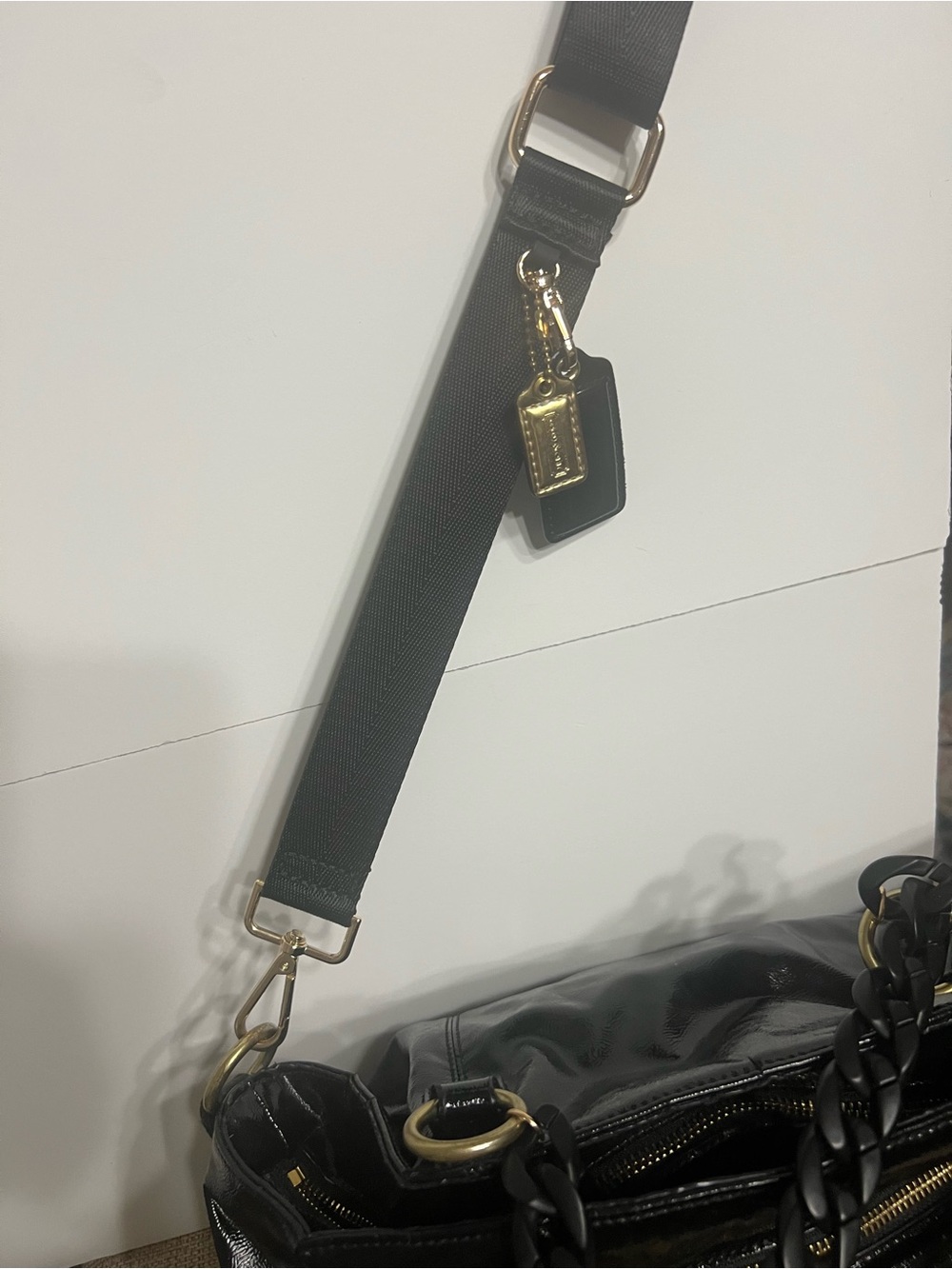 Coach patent leather bag and wallet - Picture 4 of 12